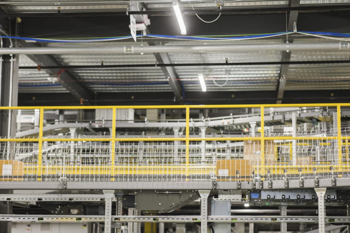 Walmart Fulfillment Center BRR Architecture